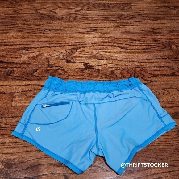 Lululemon Work It Out Short Beach Blanket Blue Size 6 - Picture 2 of 7